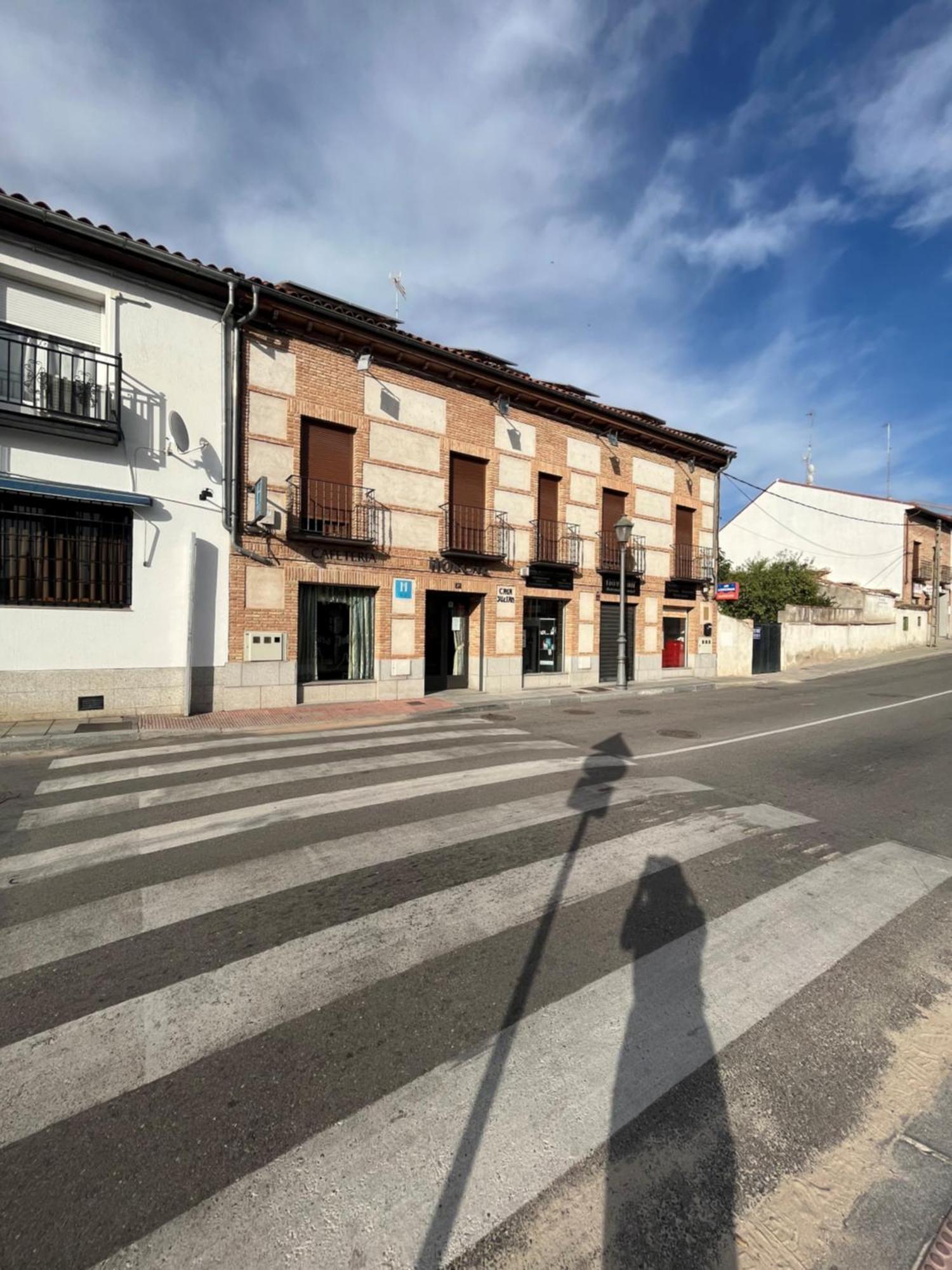 Hostal Corper Navalcarnero Exterior photo